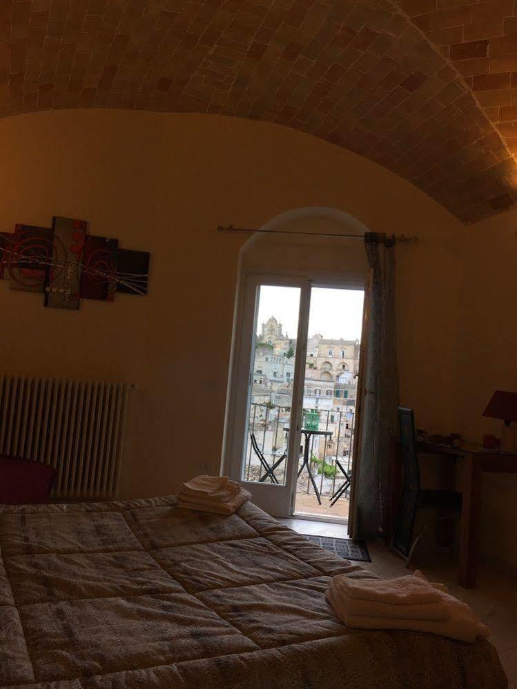 Lo Scorcio, Casa Vacanza Nel Cuore Dei Sassi Con Vista Incantevole Con Self Check-In Matera Exteriör bild